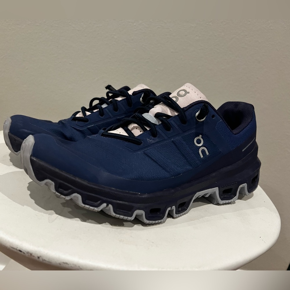 Women’s ONCLOUD Cloudventure Missiongrip Cloudtec Running WaterProof Shoes